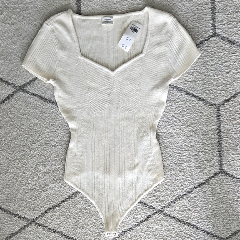 NWT S Abercrombie & Fitch Off White/light Cream Ribbed Tshirt Bodysuit